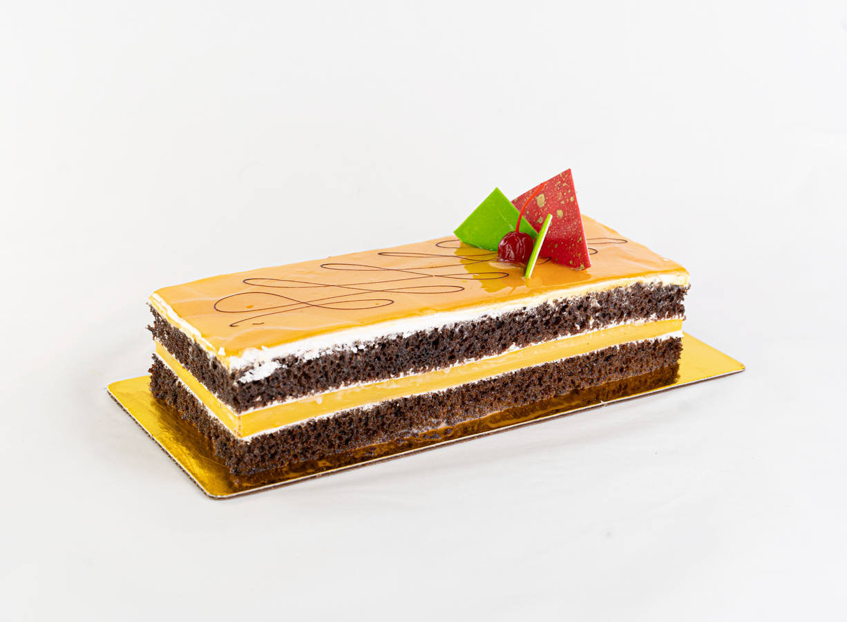 Tres leches de maracuya & mango rectangular